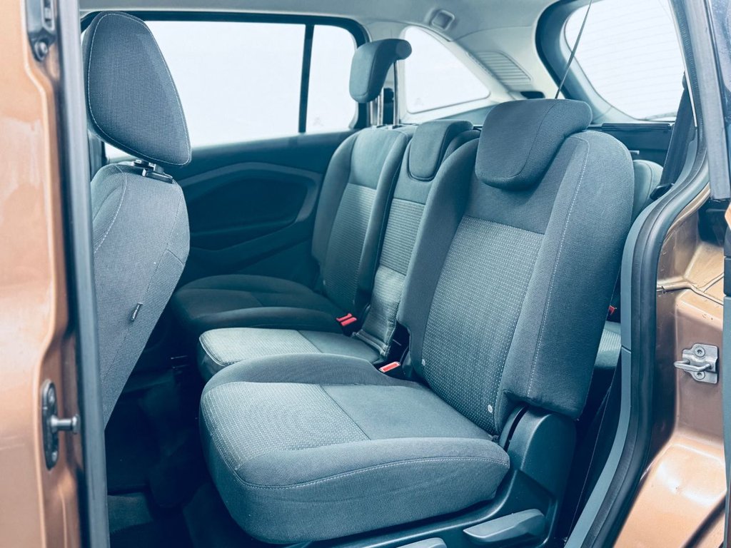 Used Ford Grand C-Max 2013 for sale - 77627396: Photo 28