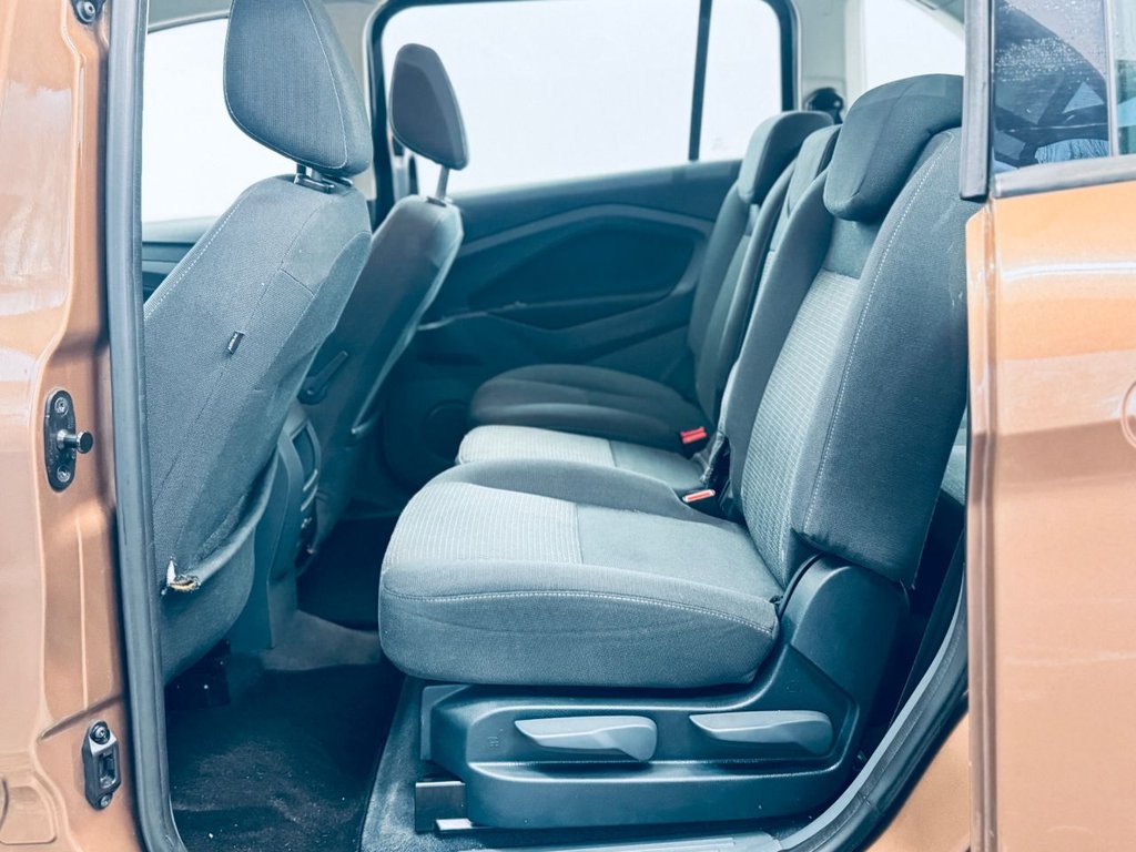 Used Ford Grand C-Max 2013 for sale - 77627396: Photo 30