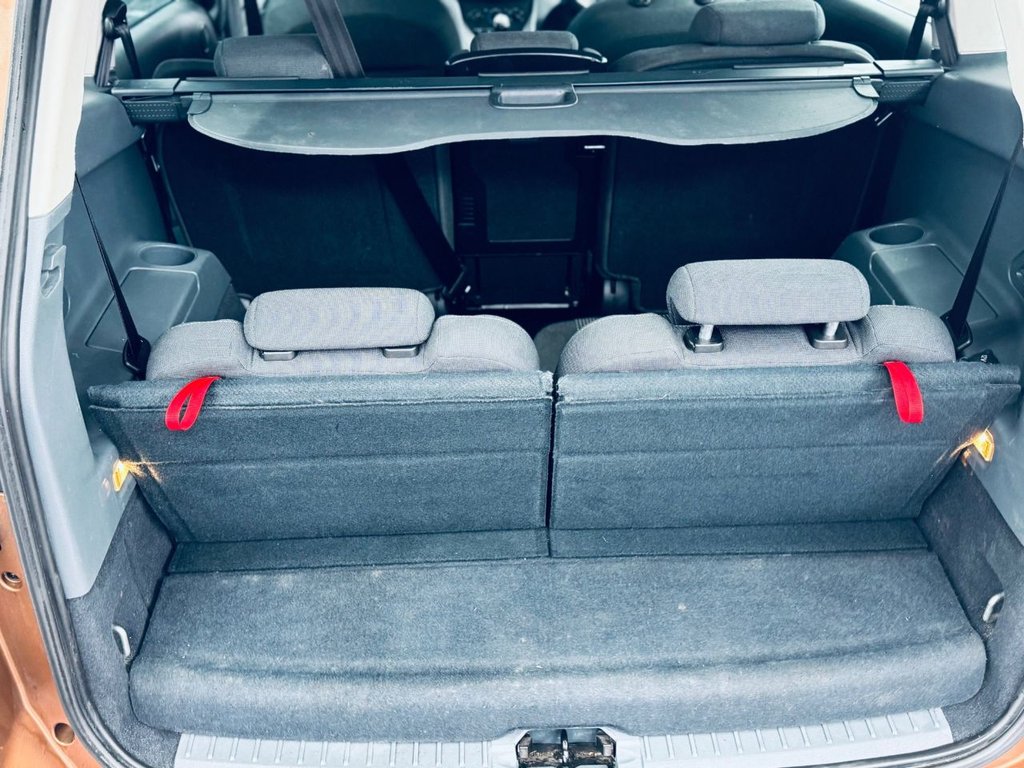 Used Ford Grand C-Max 2013 for sale - 77627396: Photo 38