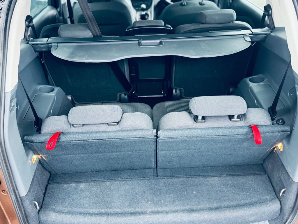 Used Ford Grand C-Max 2013 for sale - 77627396: Photo 40