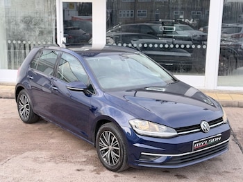 Used Volkswagen Golf 2017 for sale - 77193491: Photo