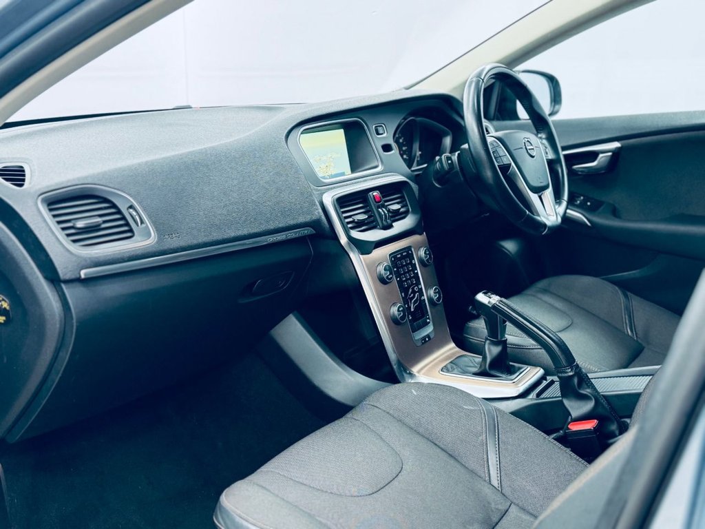 Used Volvo V40 2017 for sale - 77463718: Photo 15