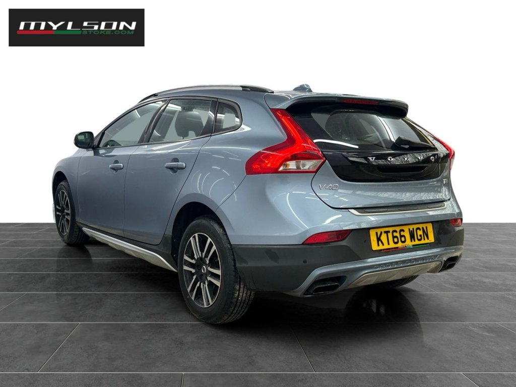 Used Volvo V40 2017 for sale - 77463718: Photo 21
