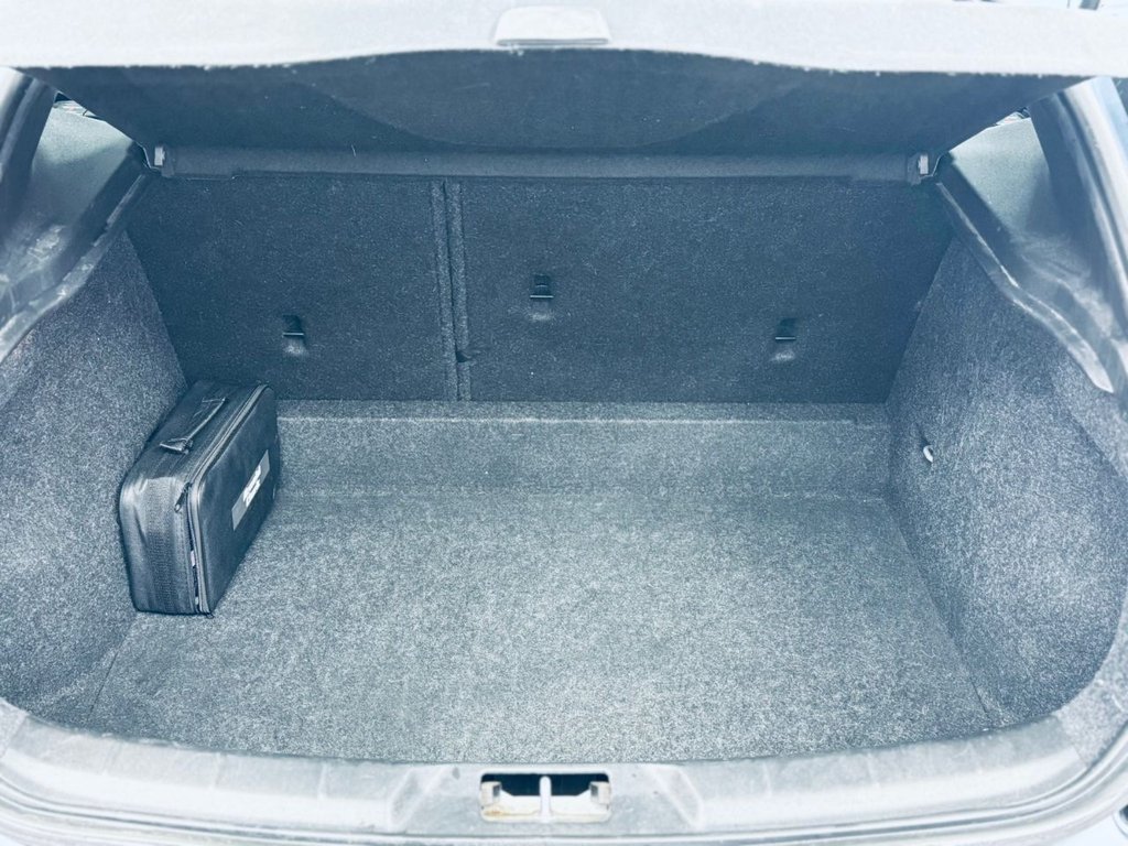 Used Volvo V40 2017 for sale - 77463718: Photo 25