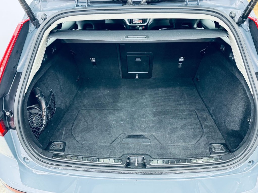 Used Volvo V60 2022 for sale - 77680279: Photo 16