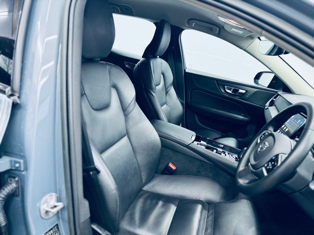 Used Volvo V60 2022 for sale - 77680279: Photo 46