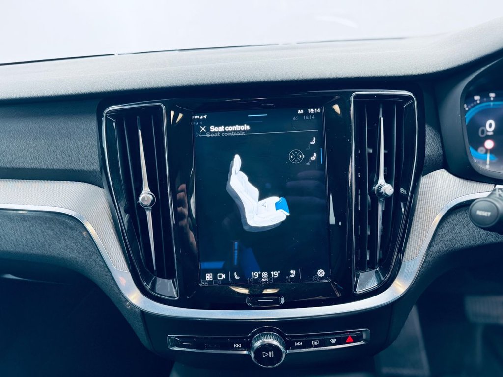 Used Volvo V60 2022 for sale - 77680279: Photo 47