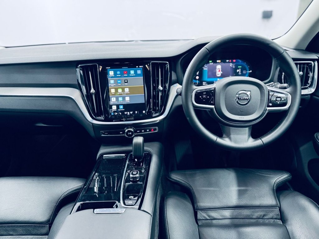 Used Volvo V60 2022 for sale - 77680279: Photo 6