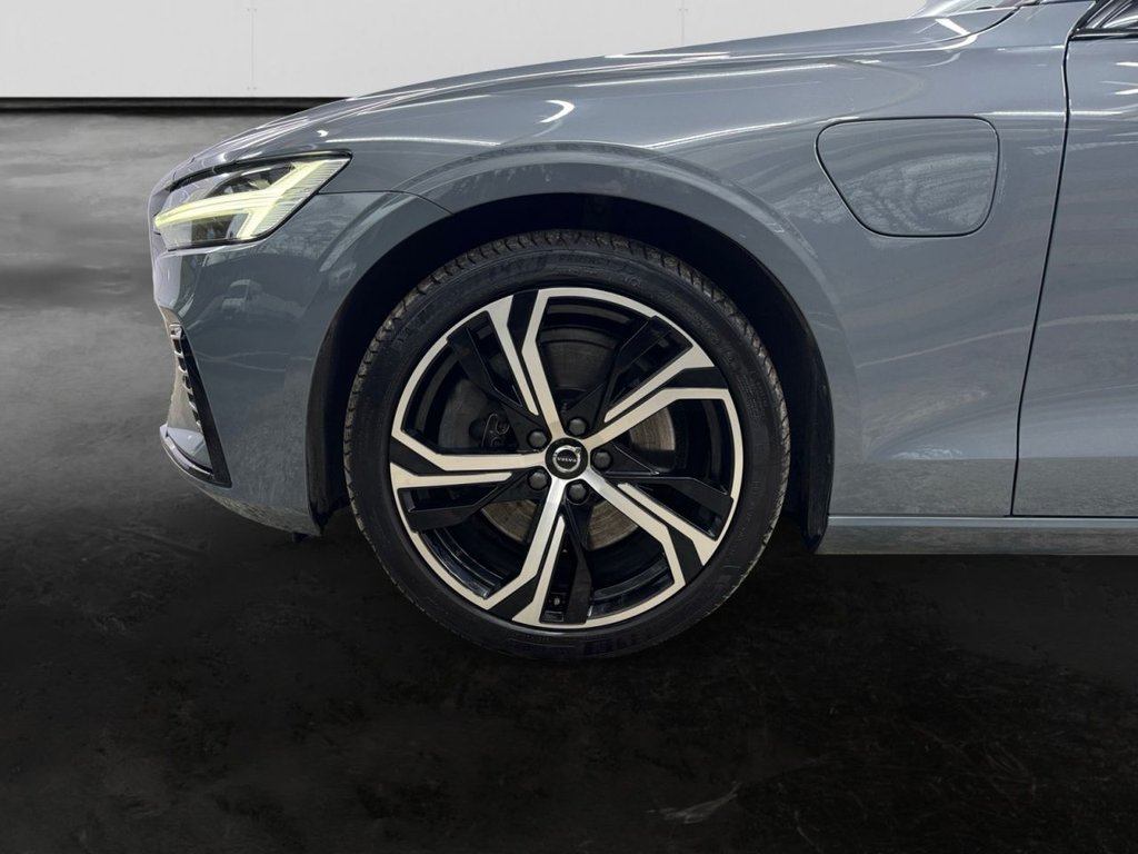 Used Volvo V60 2022 for sale - 77680279: Photo 9