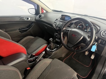 Used Ford Fiesta 2016 for sale - 79454850: Photo