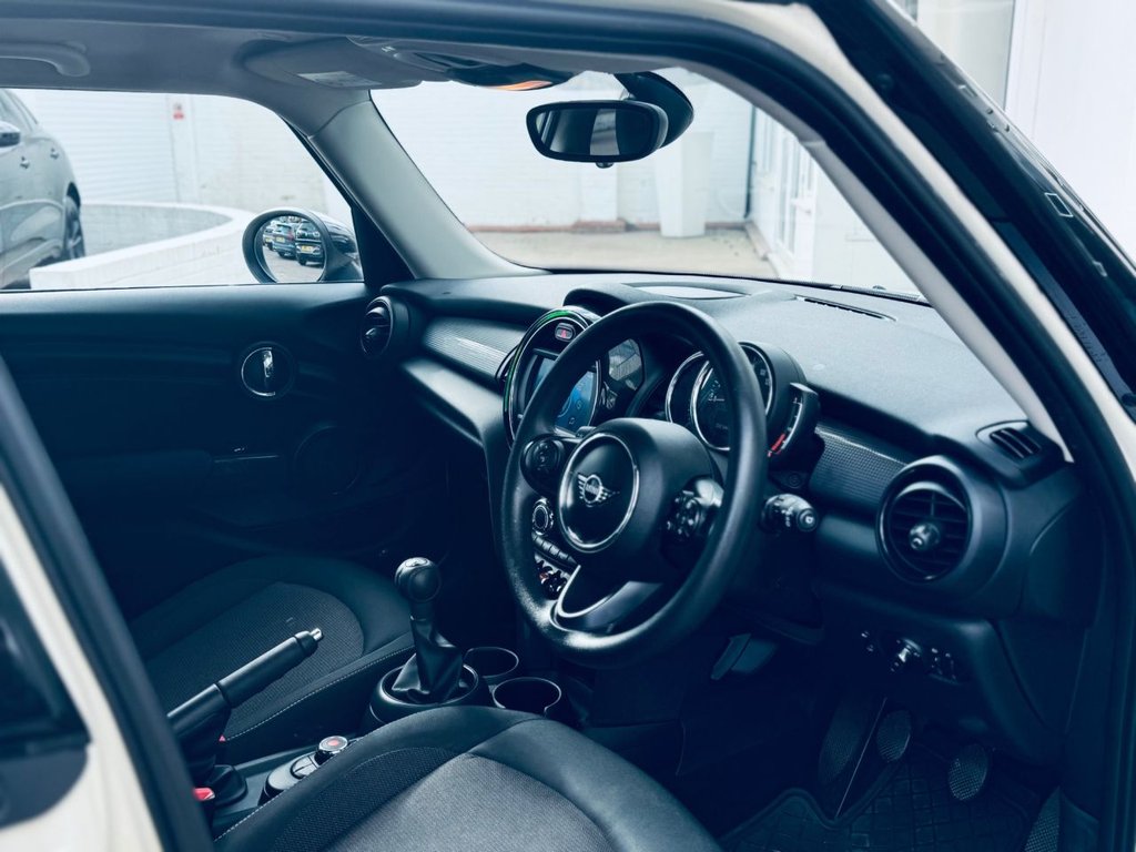 Used MINI Hatch 2018 for sale - 77841277: Photo 18