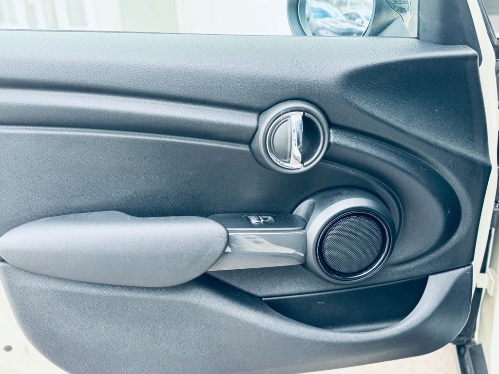 Used MINI Hatch 2018 for sale - 77841277: Photo 40