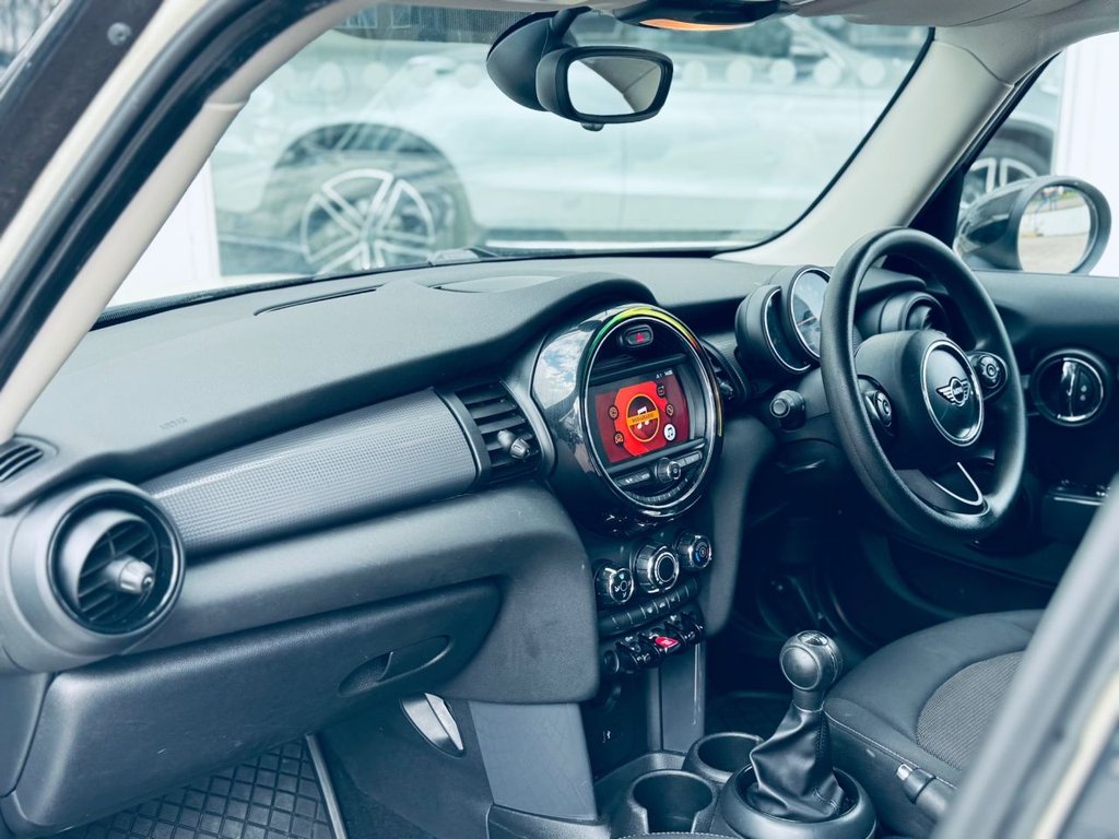 Used MINI Hatch 2018 for sale - 77841277: Photo 41