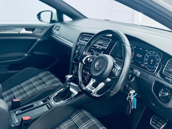 Used Volkswagen Golf 2018 for sale - 77966793: Photo