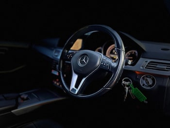 Used Mercedes-Benz E Class 2015 for sale - 77171795: Photo