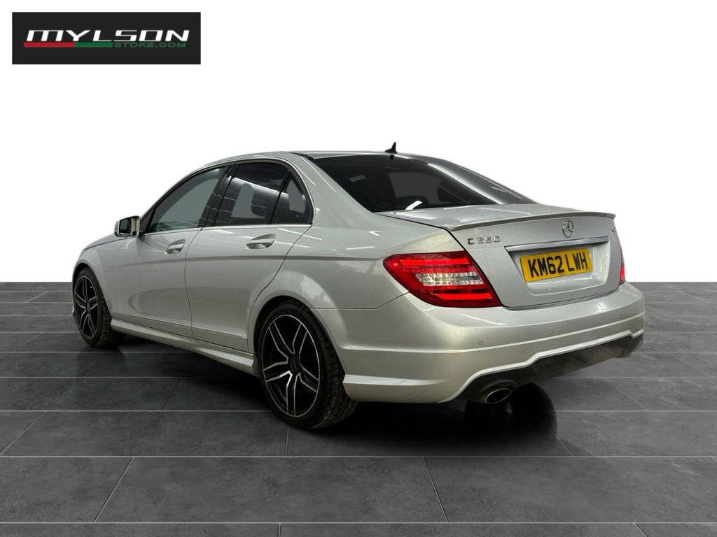 Used Mercedes-Benz C Class 2012 for sale - 77394295: Photo 20