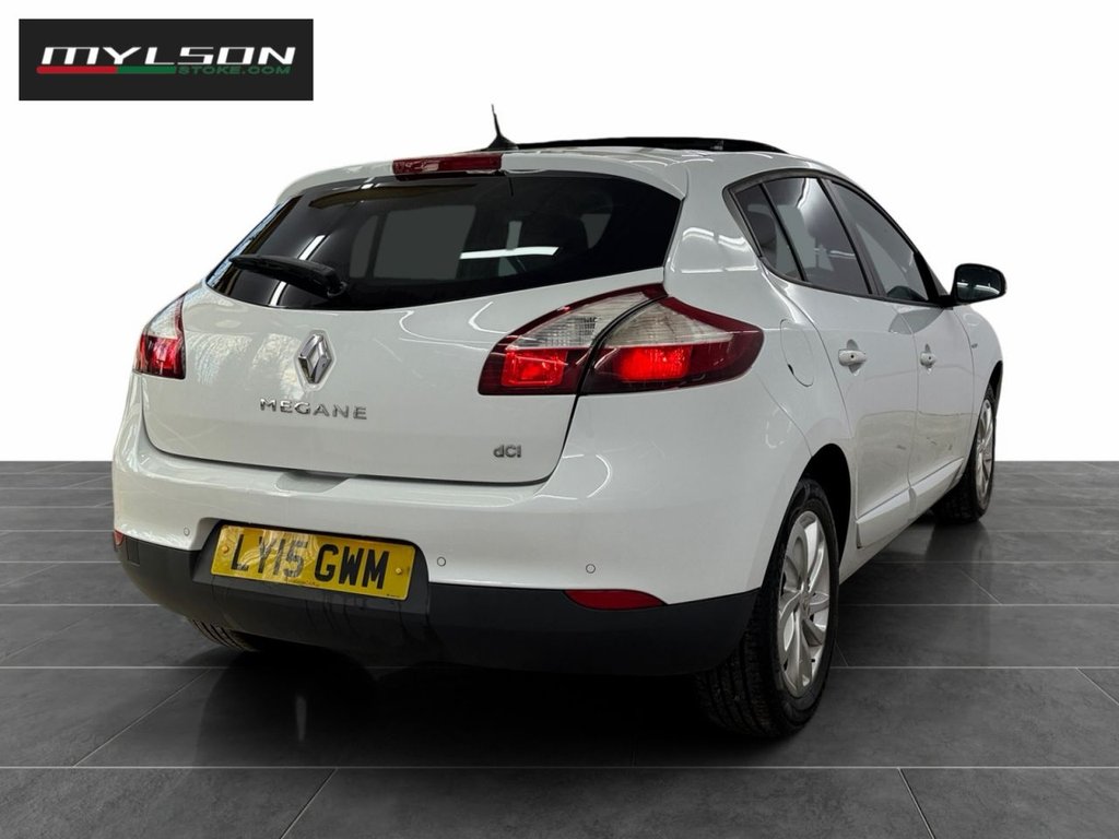 Used Renault Megane 2015 for sale - 77355611: Photo 11