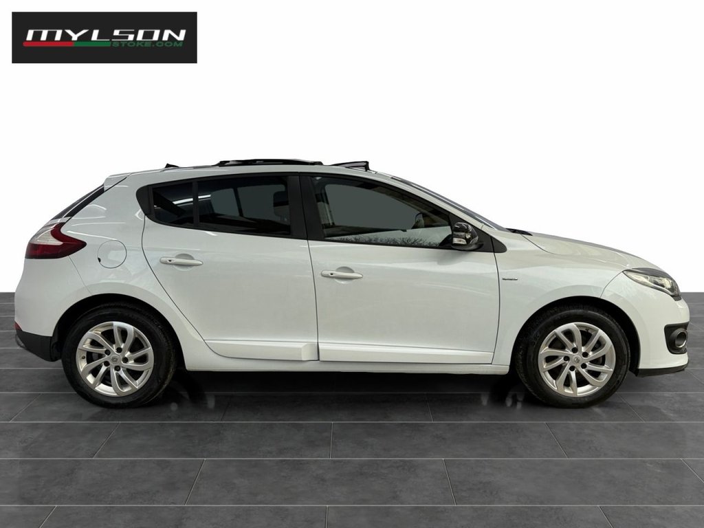 Used Renault Megane 2015 for sale - 77355611: Photo 12
