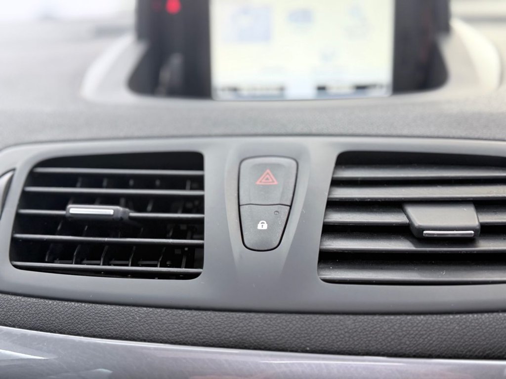 Used Renault Megane 2015 for sale - 77355611: Photo 26