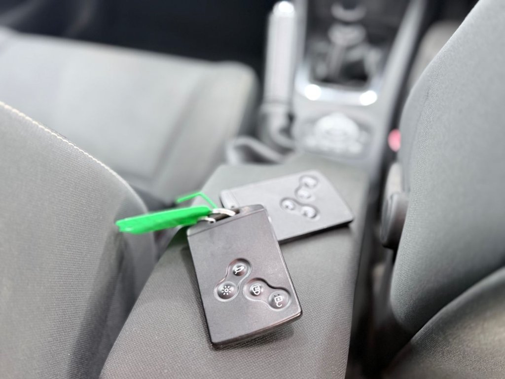 Used Renault Megane 2015 for sale - 77355611: Photo 8