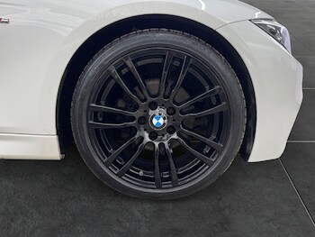 Used BMW 3 Series 2015 for sale - 77341379: Photo