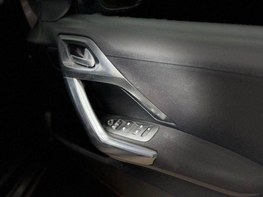 Used Peugeot 2008 2016 for sale - 77250530: Photo 37