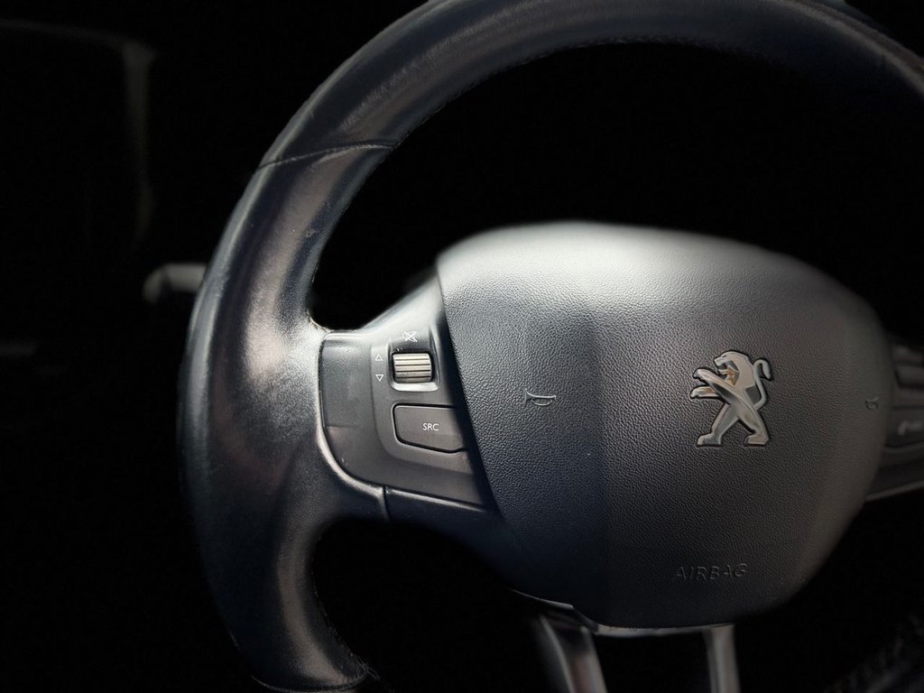 Used Peugeot 2008 2016 for sale - 77250530: Photo 41