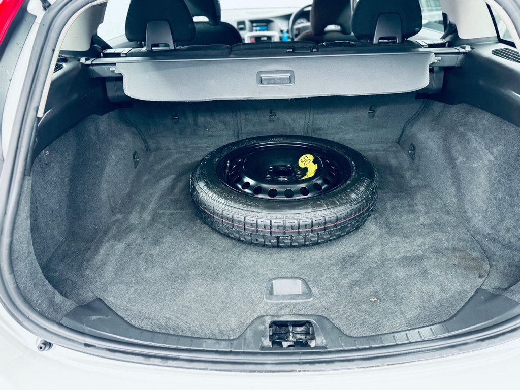 Used Volvo V60 2012 for sale - 77451470: Photo 10