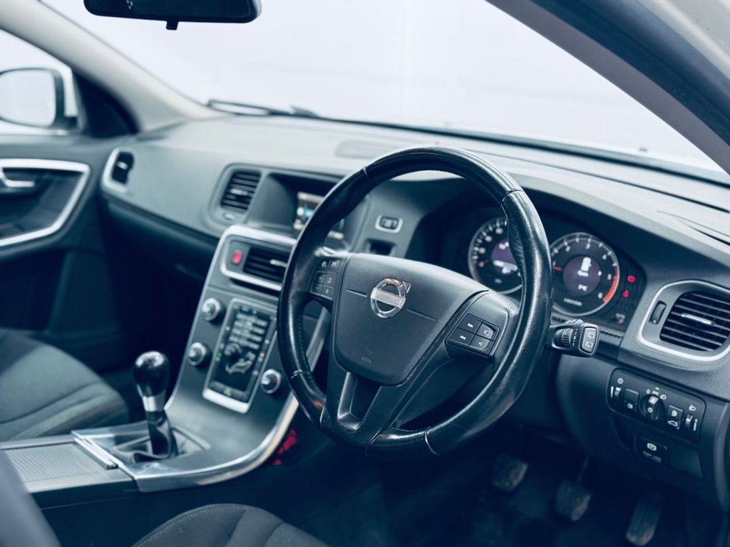 Used Volvo V60 2012 for sale - 77451470: Photo 13