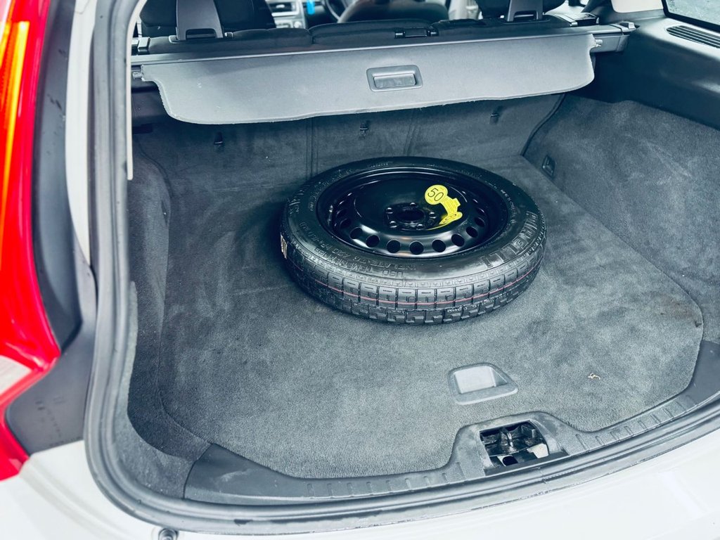 Used Volvo V60 2012 for sale - 77451470: Photo 26