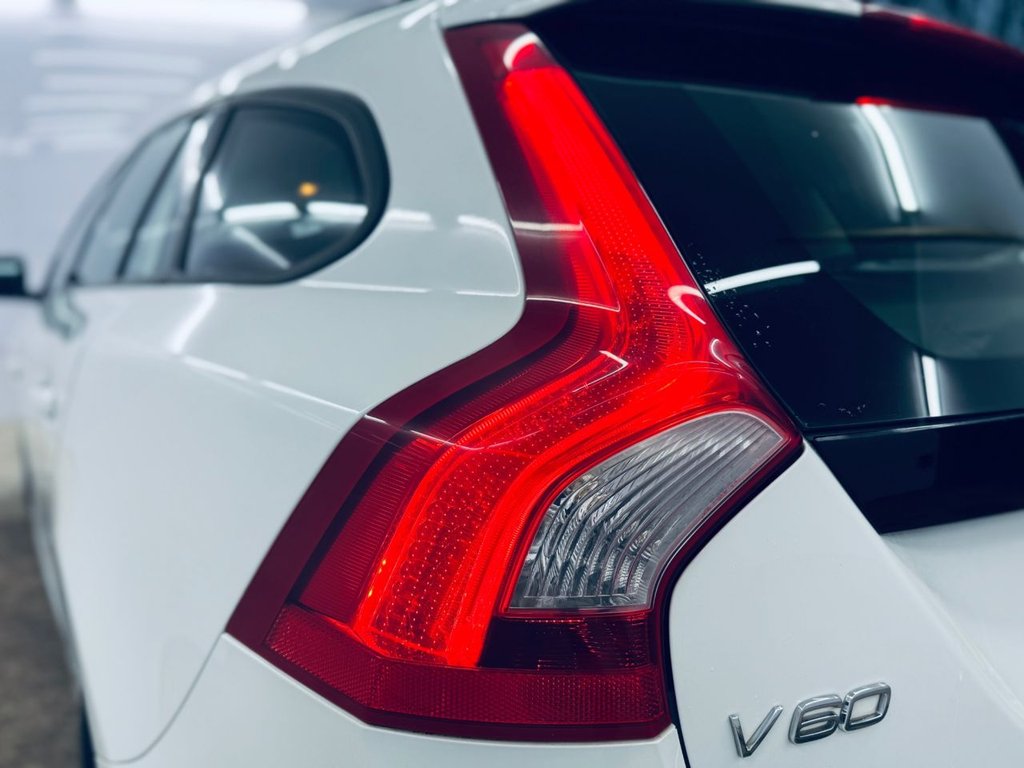 Used Volvo V60 2012 for sale - 77451470: Photo 31