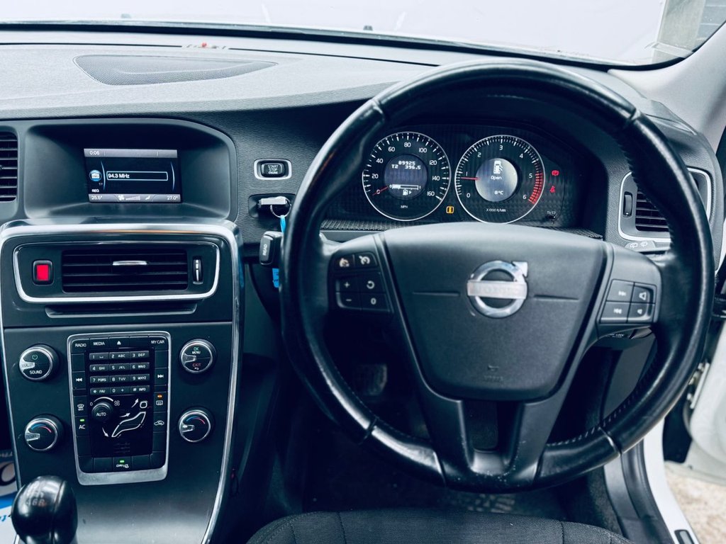 Used Volvo V60 2012 for sale - 77451470: Photo 5