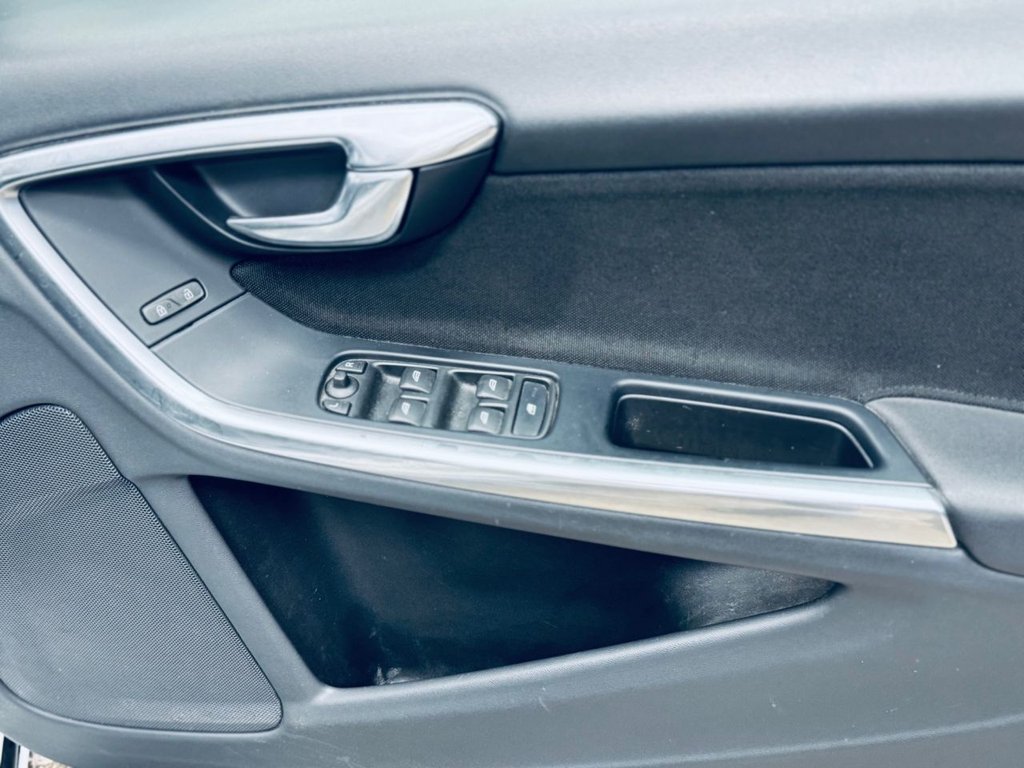 Used Volvo V60 2012 for sale - 77451470: Photo 50