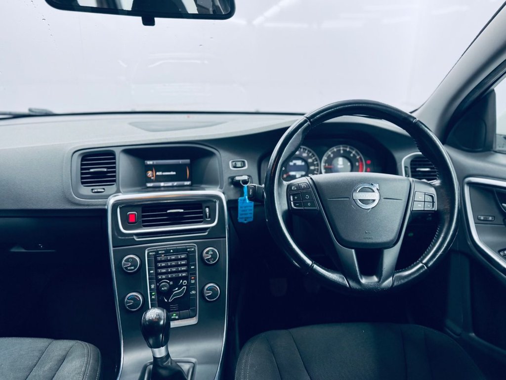 Used Volvo V60 2012 for sale - 77451470: Photo 6