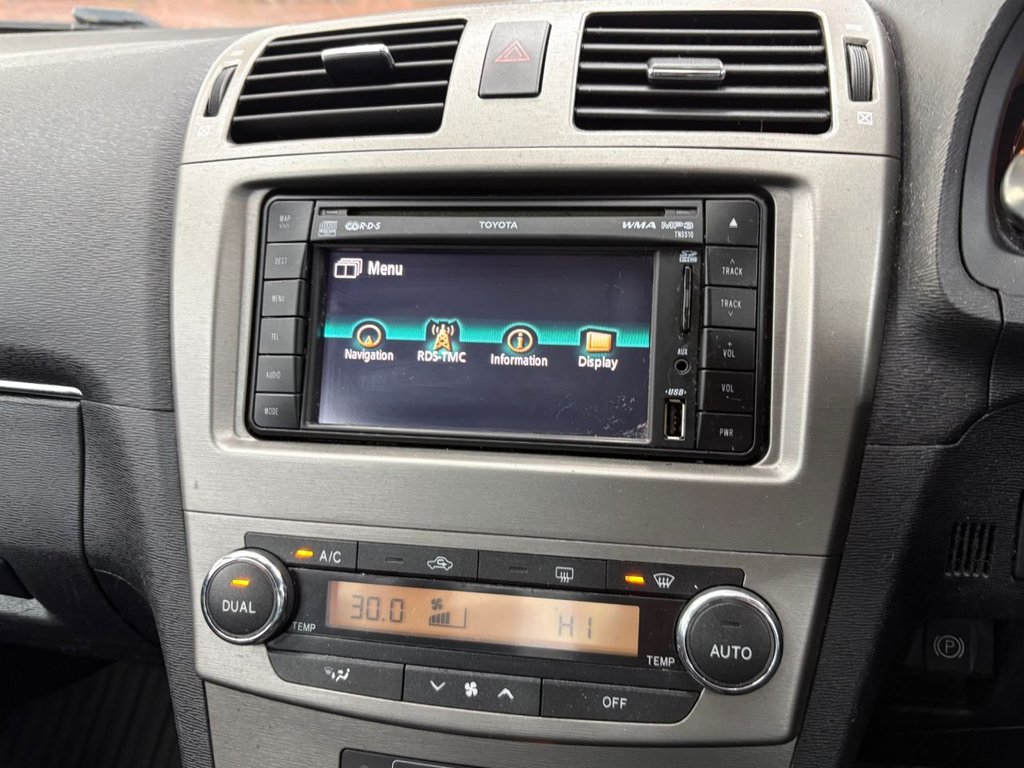 Used Toyota Avensis 2011 for sale - 77572326: Photo 10