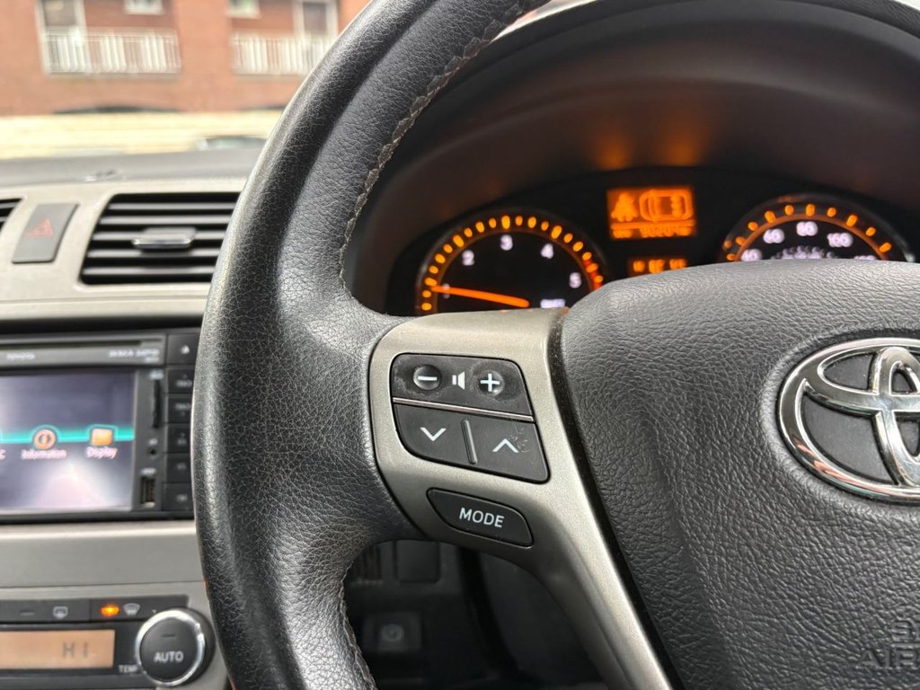 Used Toyota Avensis 2011 for sale - 77572326: Photo 11