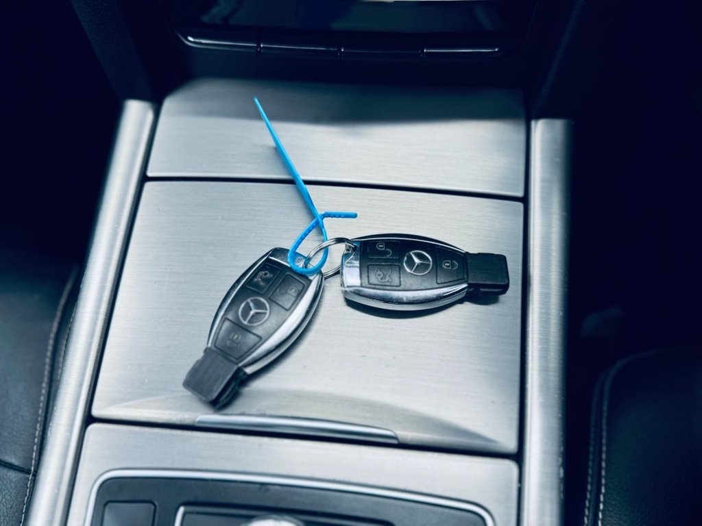 Used Mercedes-Benz E Class 2012 for sale - 77436938: Photo 28