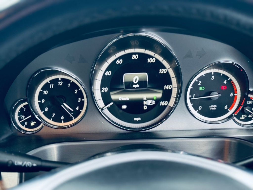 Used Mercedes-Benz E Class 2012 for sale - 77436938: Photo 46