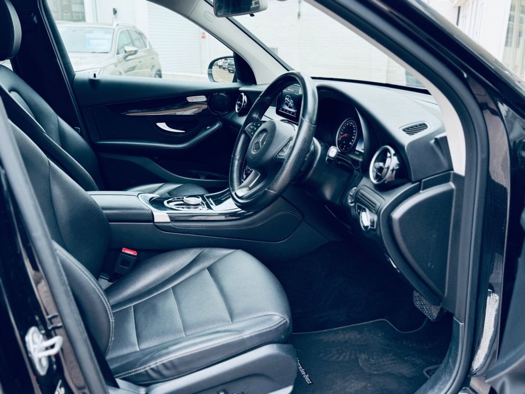 Used Mercedes-Benz GLC 2018 for sale - 78008847: Photo 5