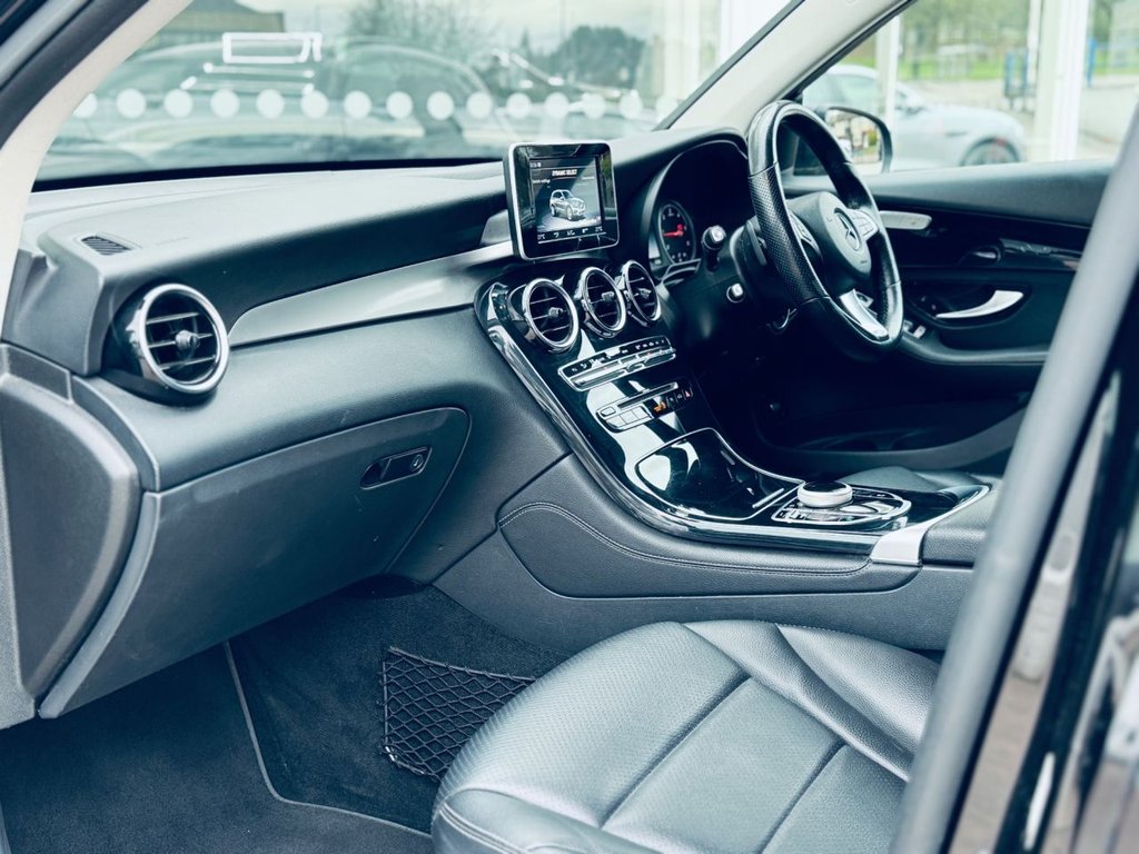 Used Mercedes-Benz GLC 2018 for sale - 78008847: Photo 6