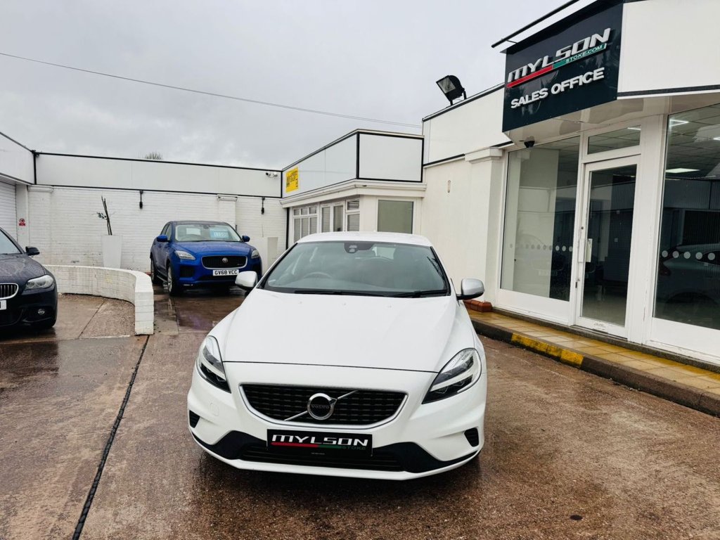 Used Volvo V40 2017 for sale - 77172070: Photo 11