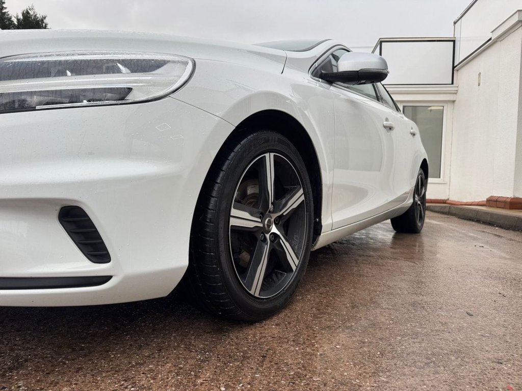 Used Volvo V40 2017 for sale - 77172070: Photo 21