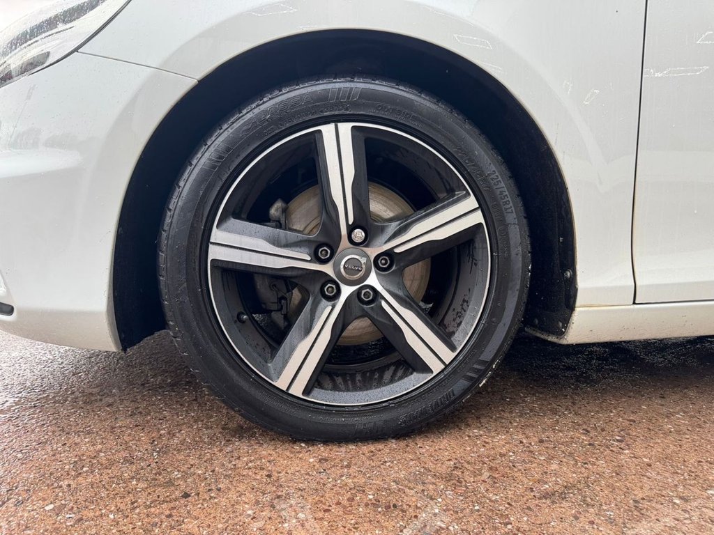 Used Volvo V40 2017 for sale - 77172070: Photo 28