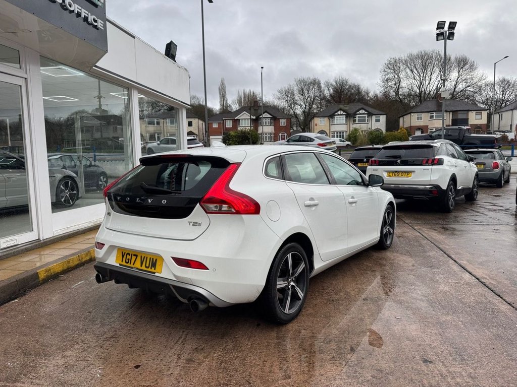 Used Volvo V40 2017 for sale - 77172070: Photo 31