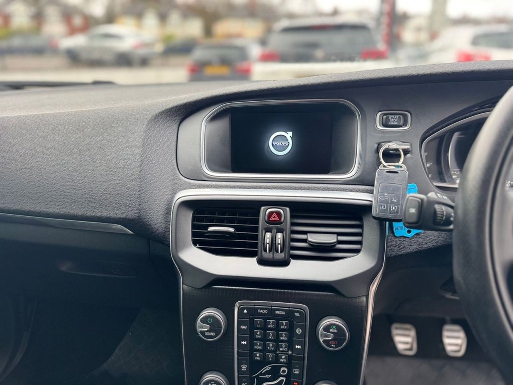 Used Volvo V40 2017 for sale - 77172070: Photo 32