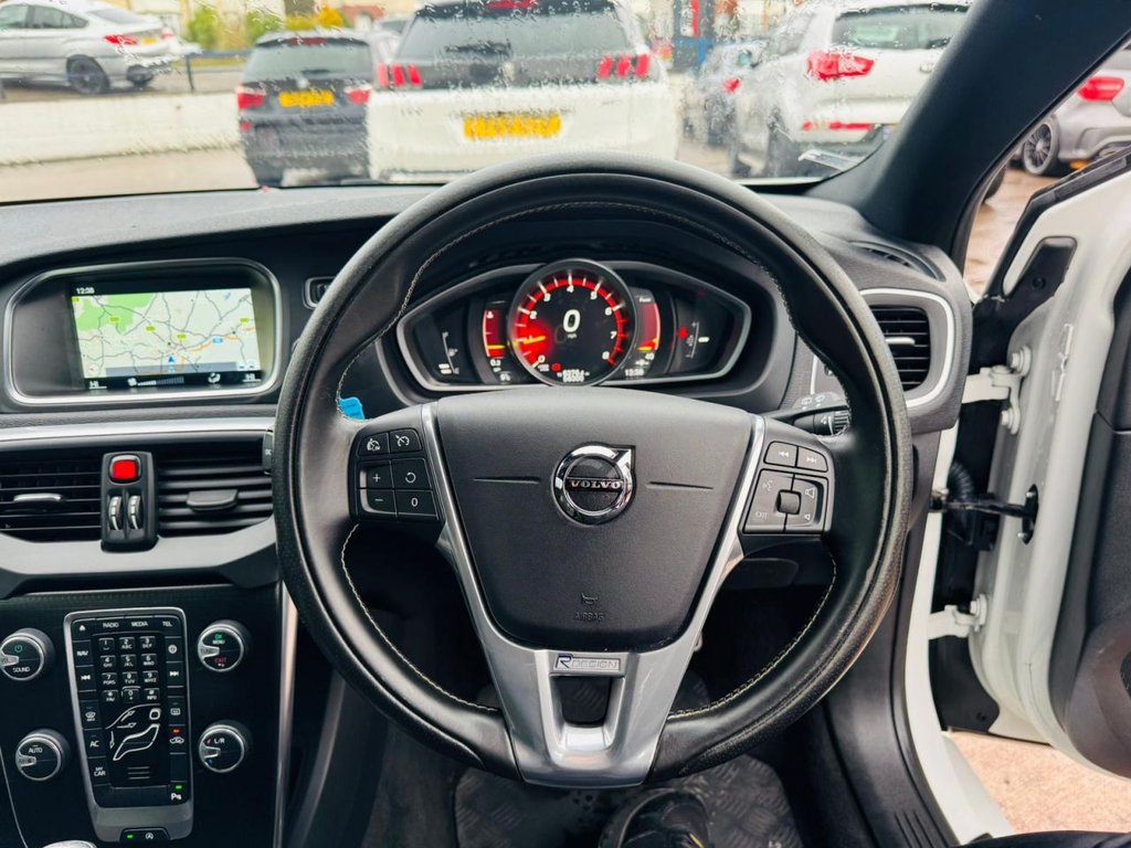 Used Volvo V40 2017 for sale - 77172070: Photo 39