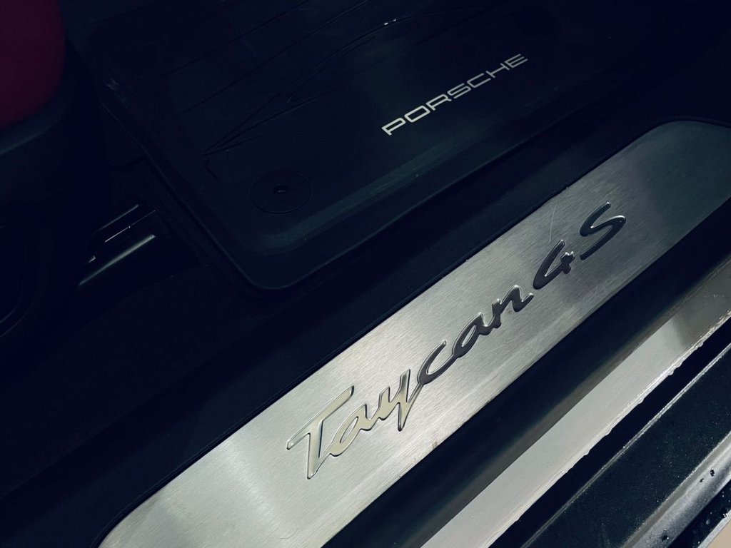 Used Porsche Taycan 2022 for sale - 77341561: Photo 21