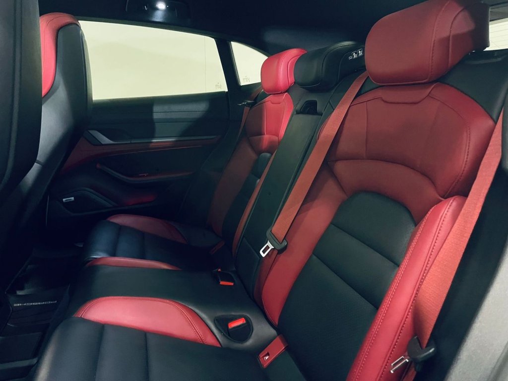 Used Porsche Taycan 2022 for sale - 77341561: Photo 28