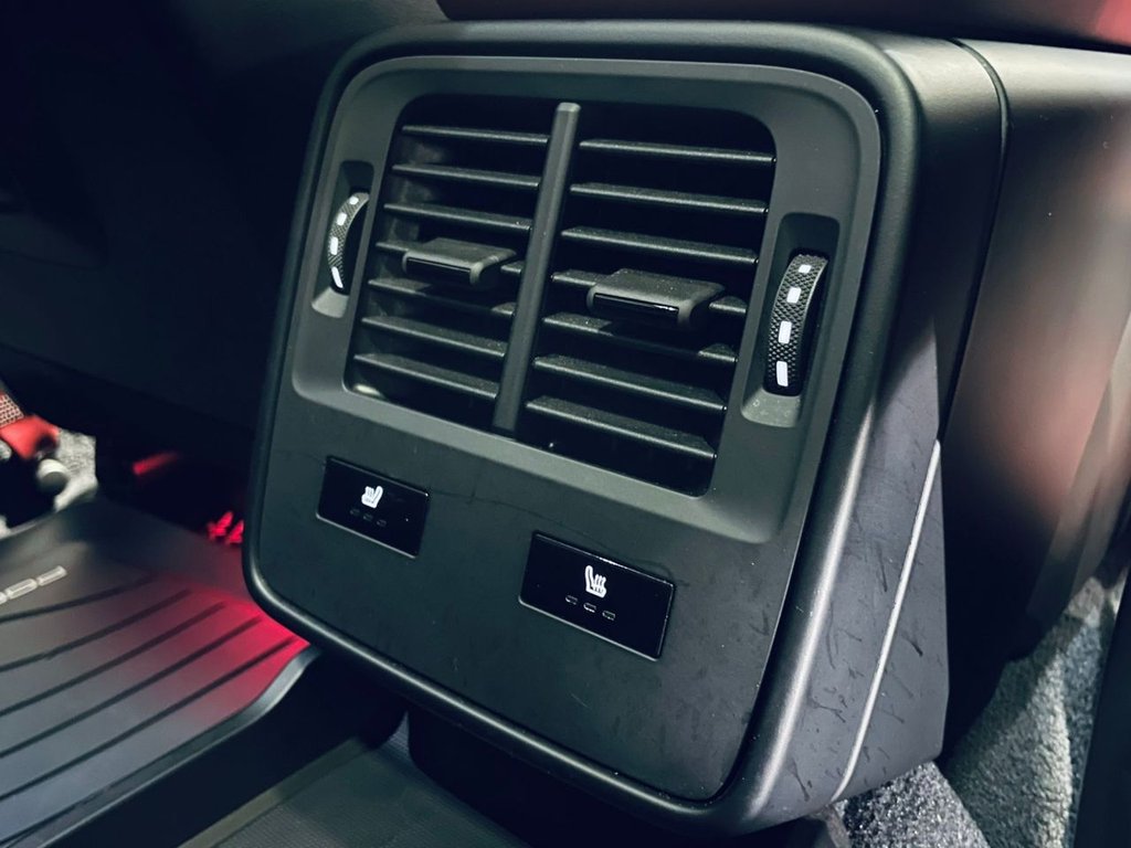 Used Porsche Taycan 2022 for sale - 77341561: Photo 35