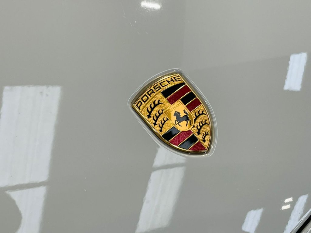 Used Porsche Taycan 2022 for sale - 77341561: Photo 39